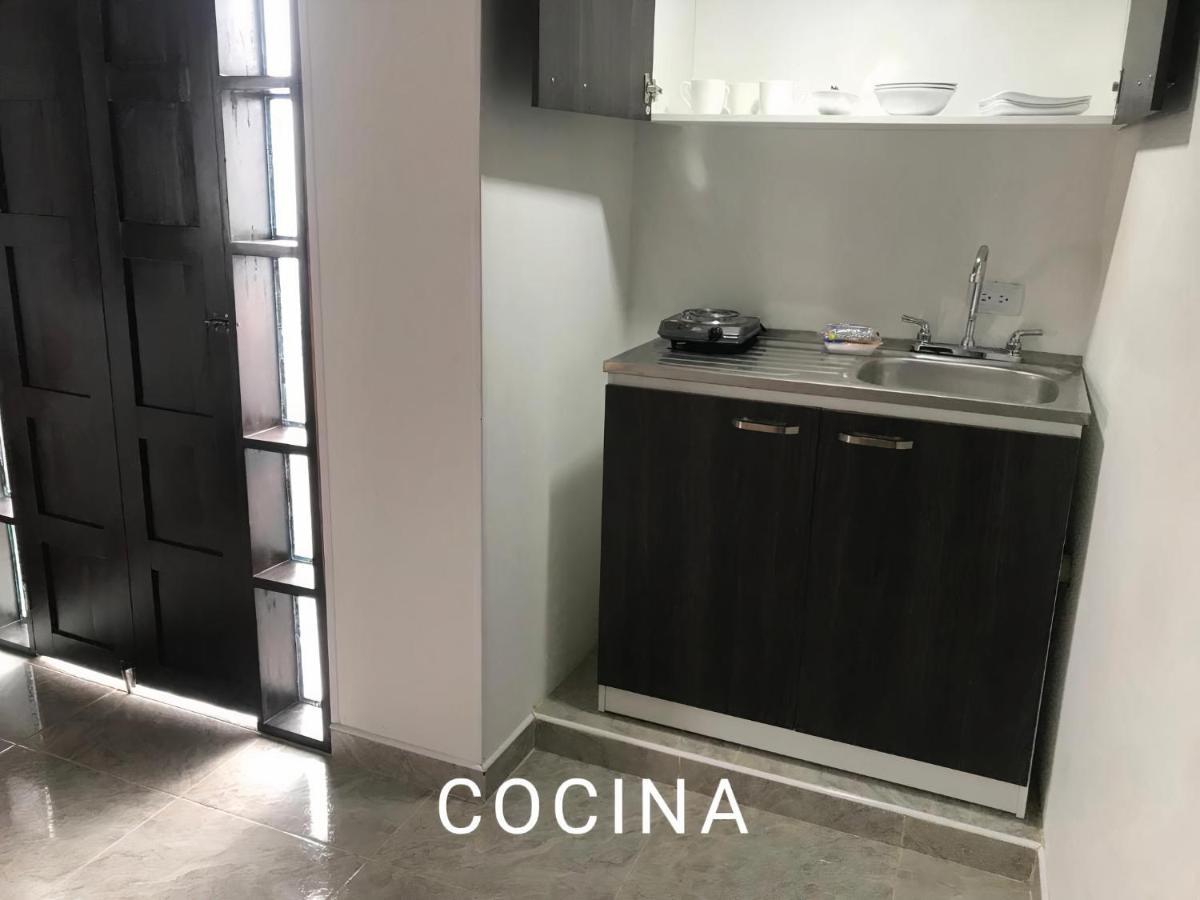 דירות San Agustín Hostal Diana מראה חיצוני תמונה